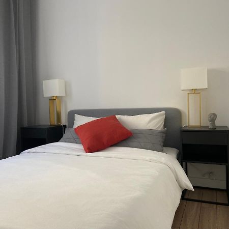 Apartament Moonapart Torun Appartamento Esterno foto