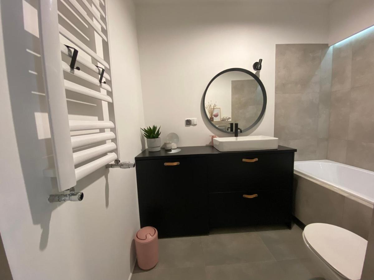 Apartament Moonapart Torun Appartamento Esterno foto